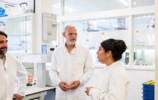 onderzoekers in een lab